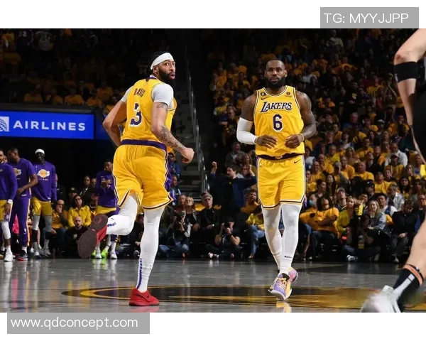 湖人对掘金精彩回放10月3日比赛全程回顾与精彩瞬间分析 湖人对掘金精彩回放10月3日比赛全程回顾与精彩瞬间分析